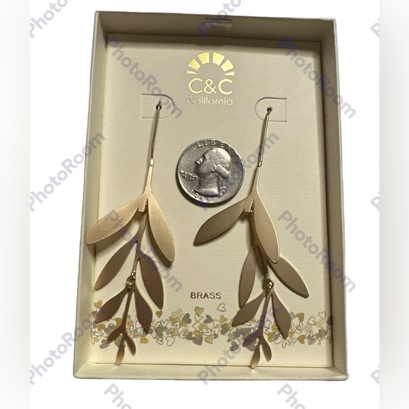 C&C California Gold Brass Leaf Dangle Earrings Brand New #15 - Picture 2 of 5